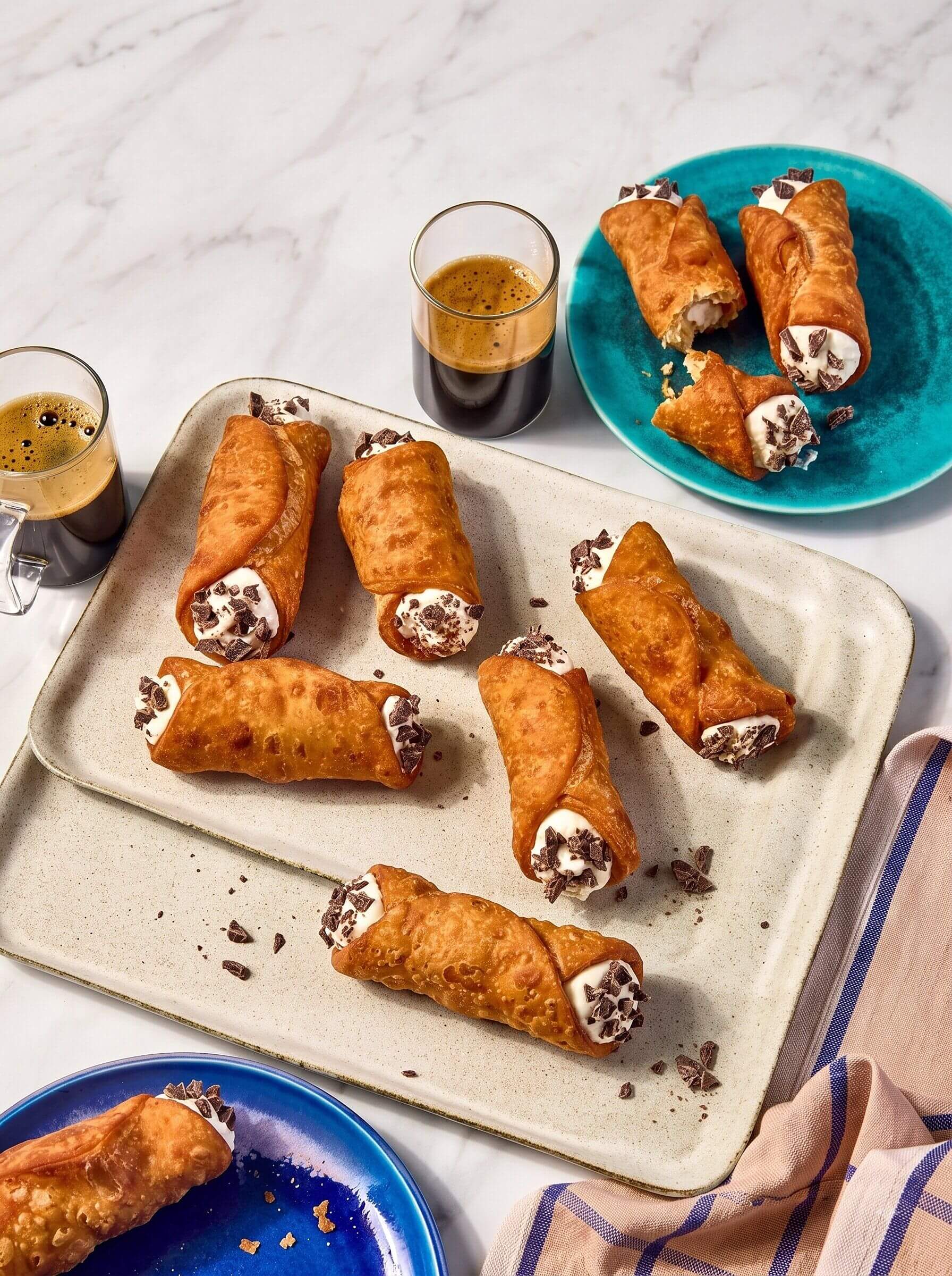 Homemade Italian Cannoli