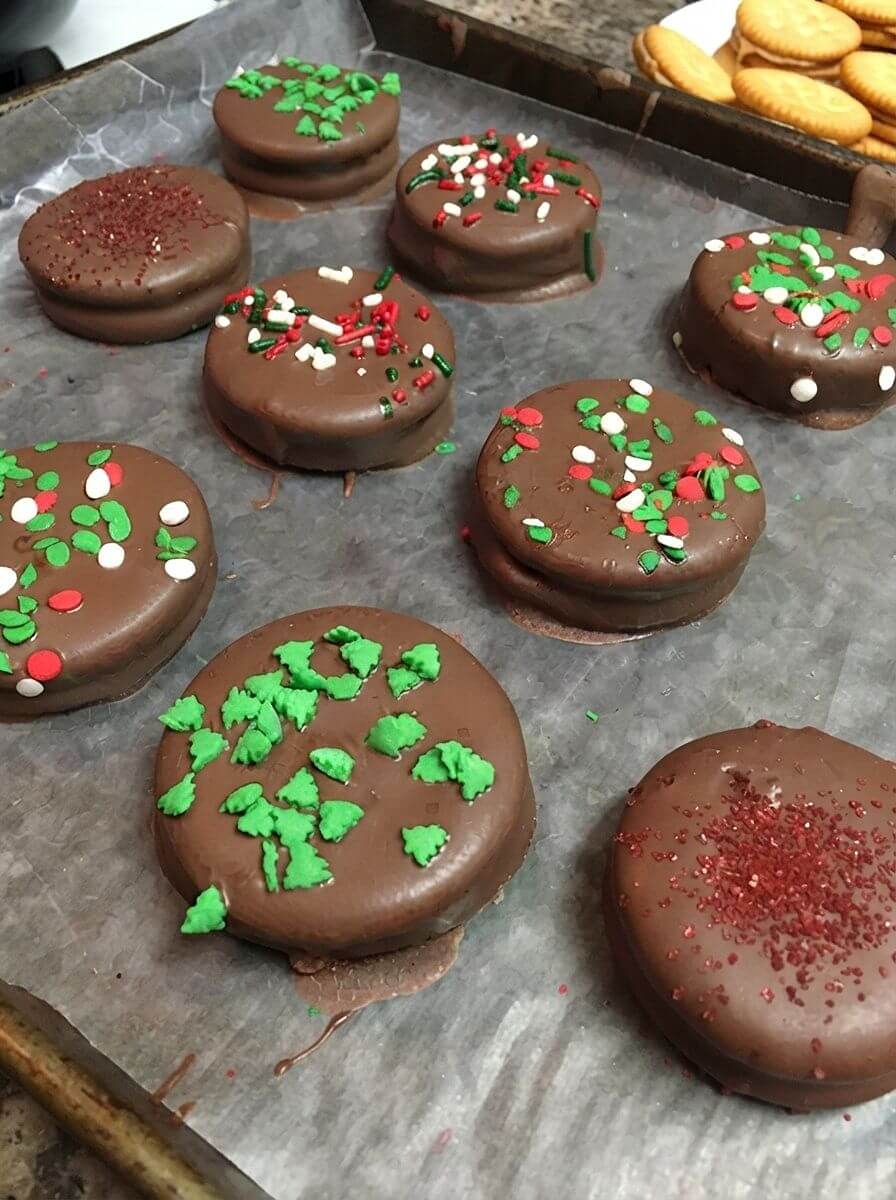 Chocolate-Coated Peanut Butter Cracker Sandwiche