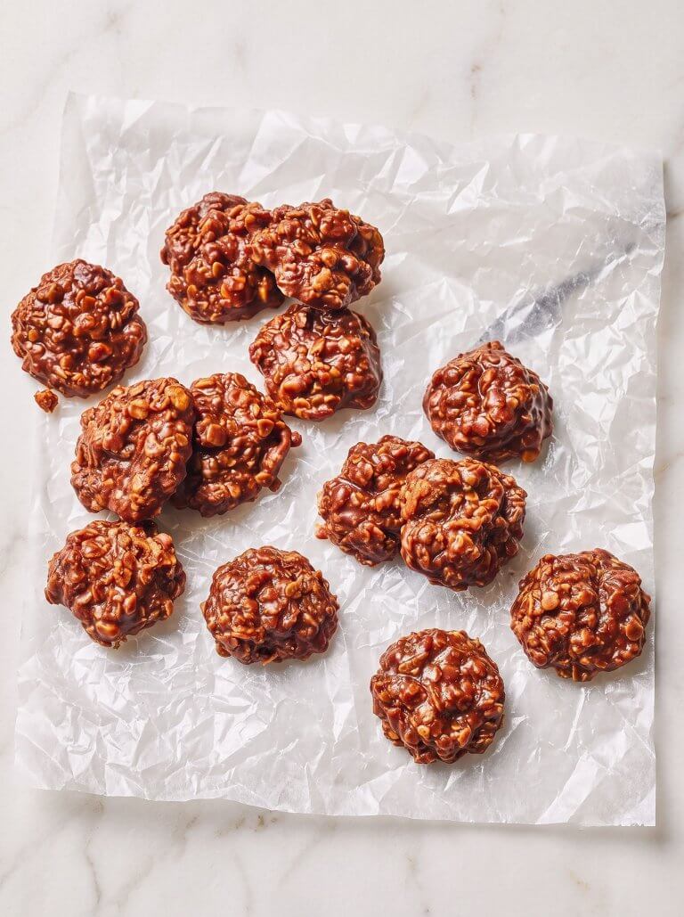 No-Bake Chocolate Peanut Butter Oatmeal Cookies