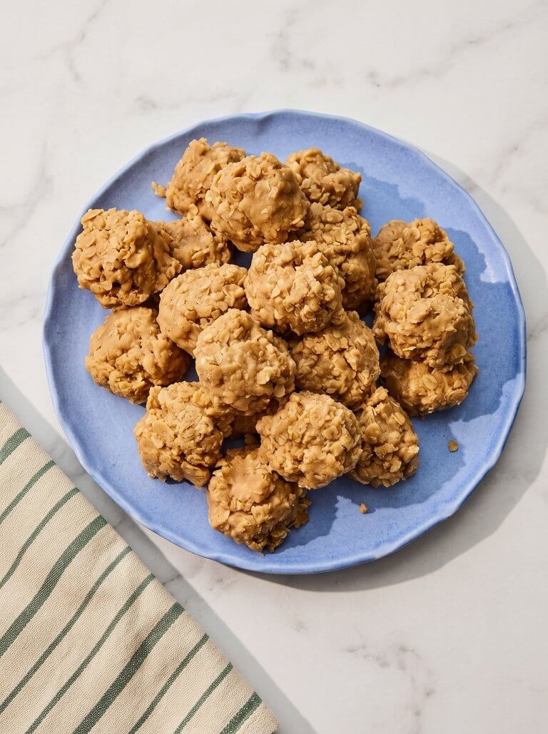 No-Bake Peanut Butter Oatmeal Cookies