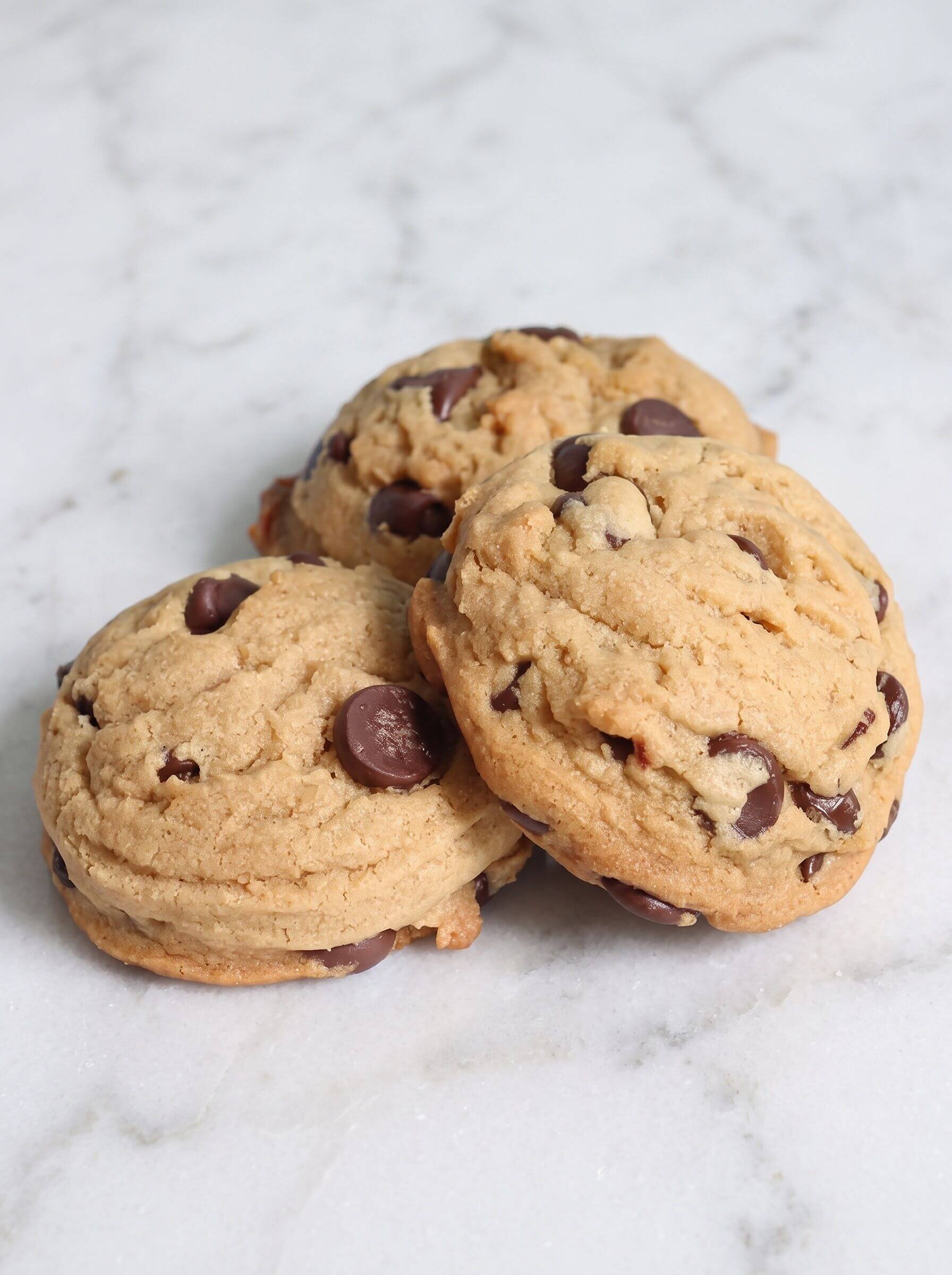 Peanut Butter Chocolate Chip Cookies from Heave