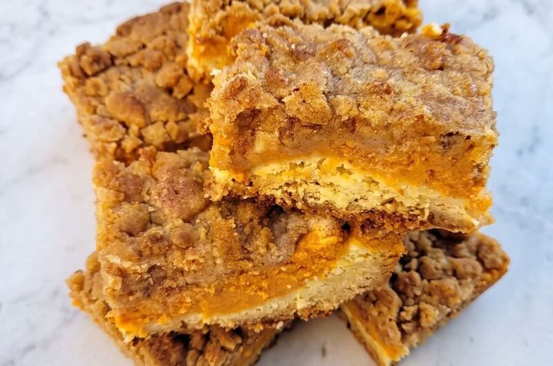 Pumpkin Pie Streusel Bars