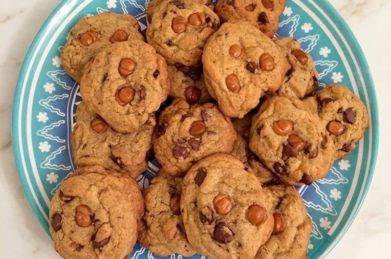 Salted Caramel Chocolate Chip Cookies