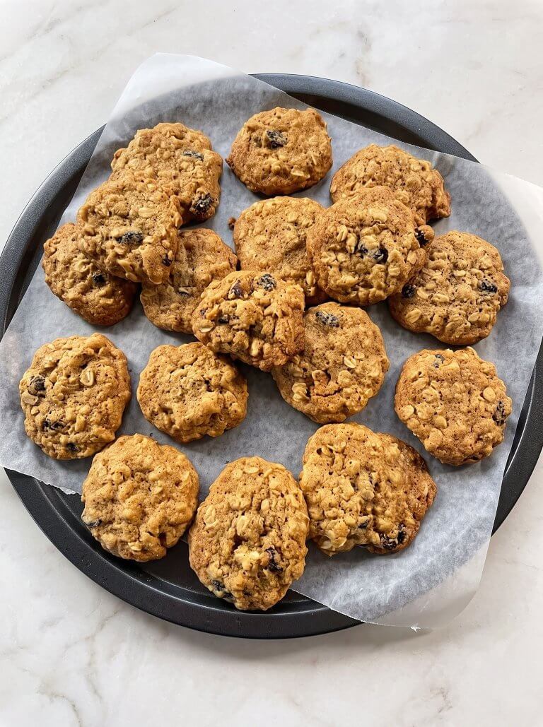 Oatmeal Molasses Cookies